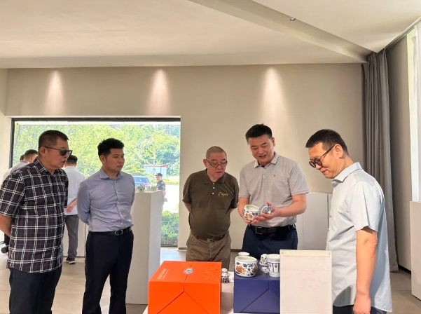 CFAC美院基地 清華大學(xué)美術(shù)學(xué)院與省數(shù)文集團、市城投集團強強聯(lián)手共繪文化創(chuàng)新新篇章